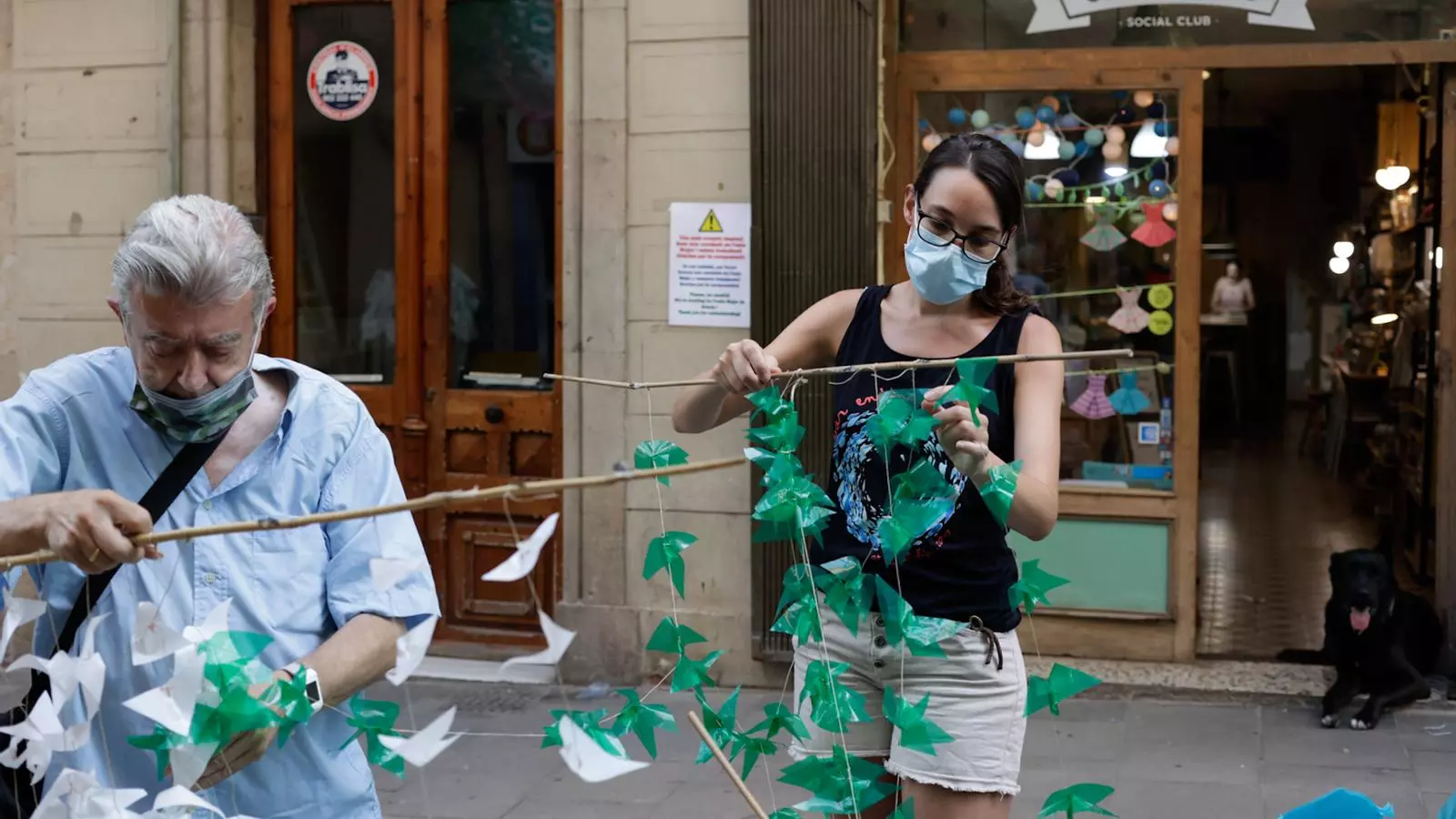 El carrer Verdi acaba de preparar els guarnits