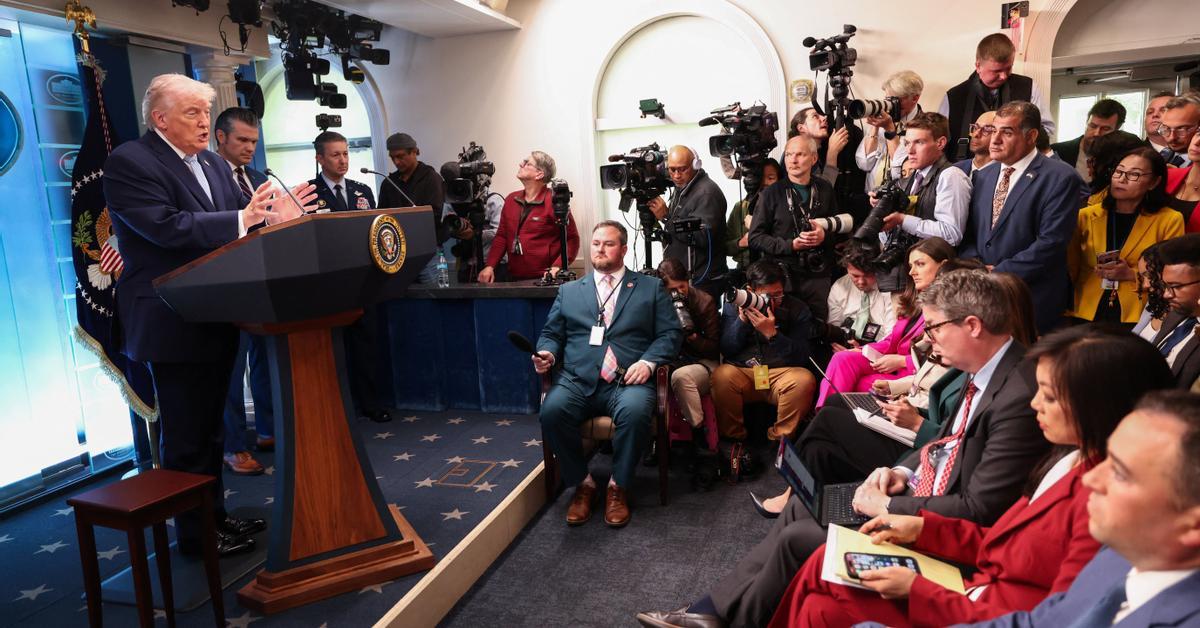 Trump presenta el rescat del pilot estatunidenc com una gran victòria militar davant l'Iran