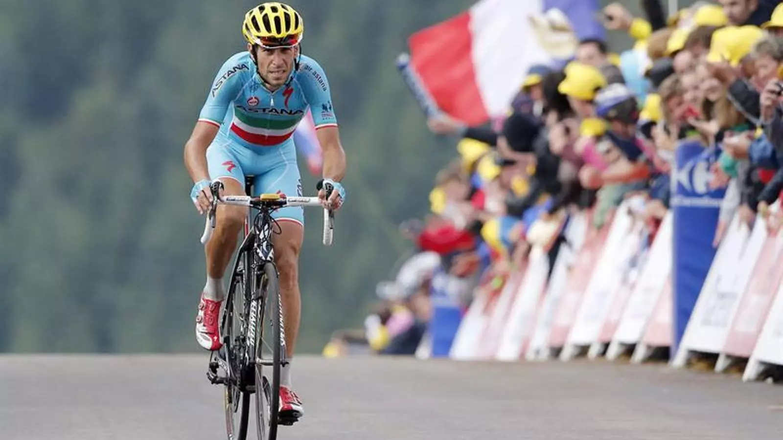 Nibali, guanyant en solitari una etapa magnífica del Tour