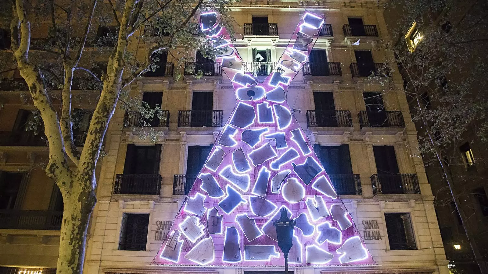 Santa Eulalia es vesteix de llum per al 175è aniversari