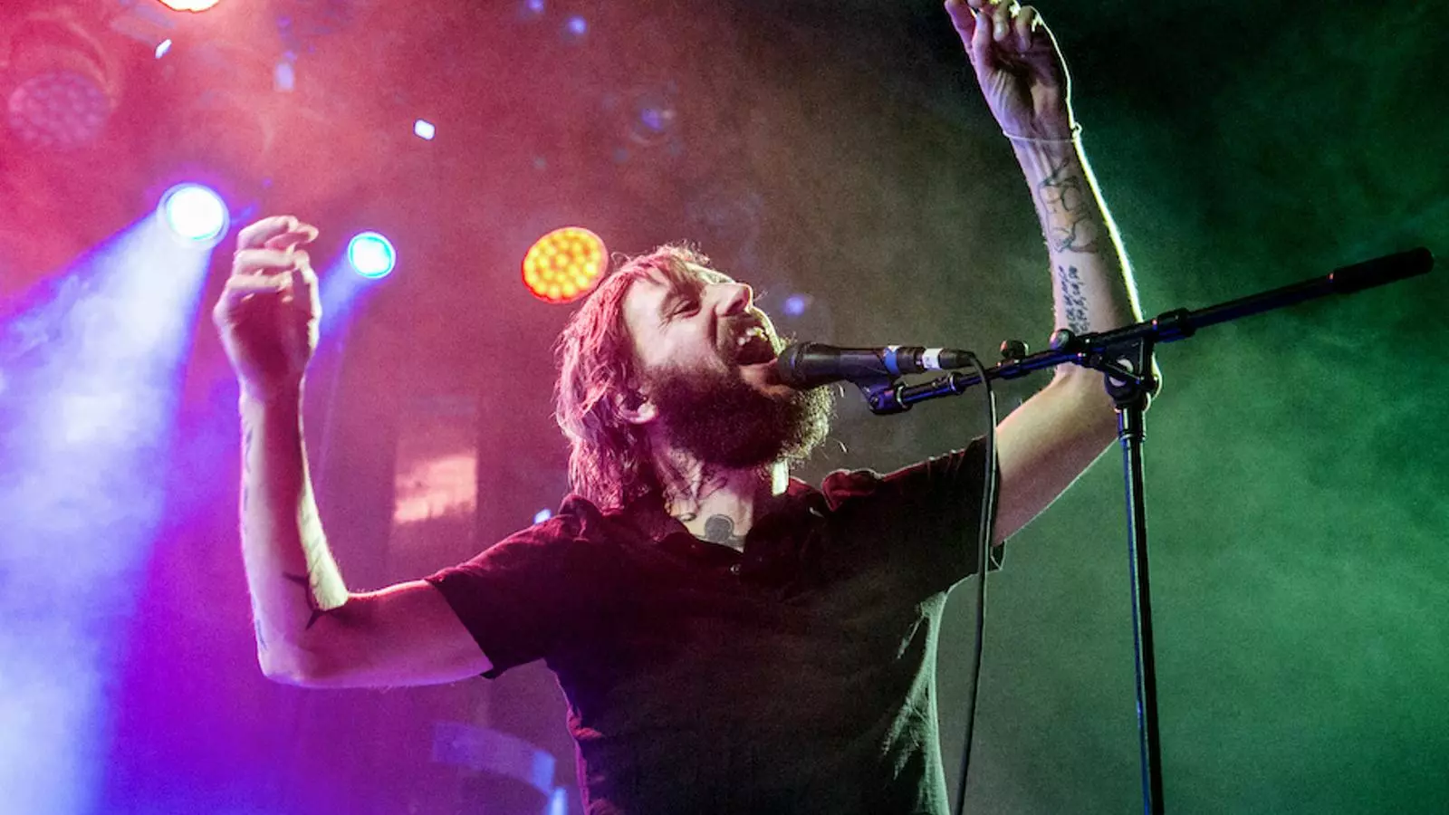 Ben Bridwell, durant el concert de Band of Horses a la Sala Apolo