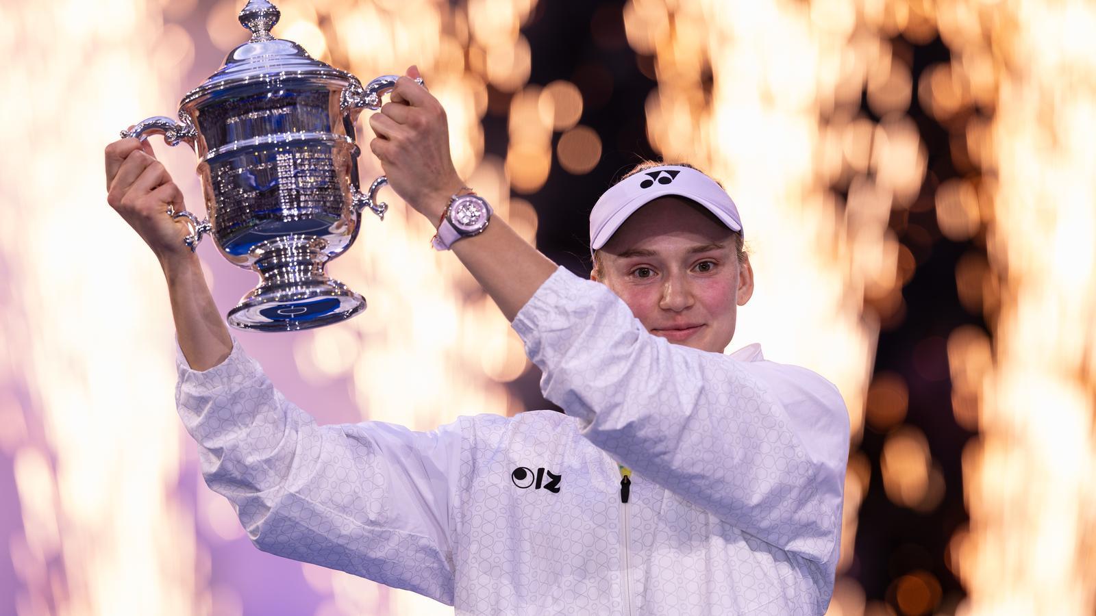 Elena Rybakina celebrates the United States Open