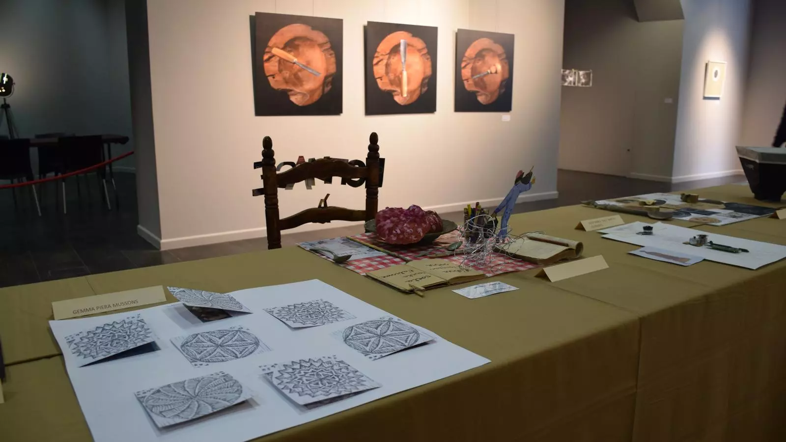 Obres de l'exposició d'homenatge a Sergi Mas a l'espai Caldes.