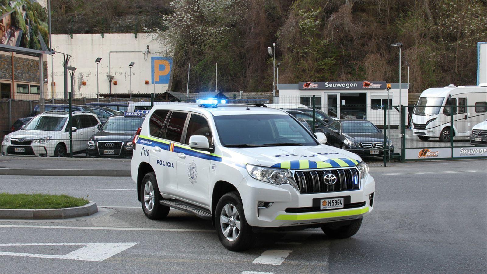 Un cotxe patrulla de la policia.