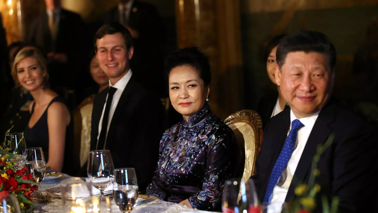 Ivanka Trump, a l'esquerra de la fotografia, en la trobada de Xi Jinping amb Donald Trump