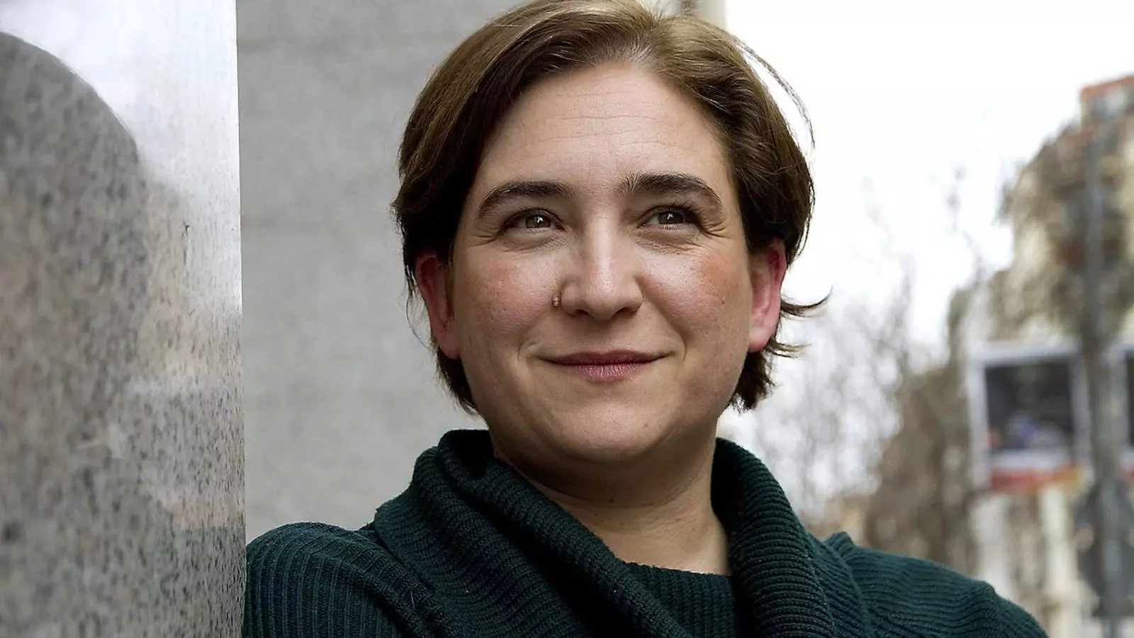 Ada Colau lidera Barcelona en Comú. Repetirà l’estratègia de Pablo Iglesias a les europees.
