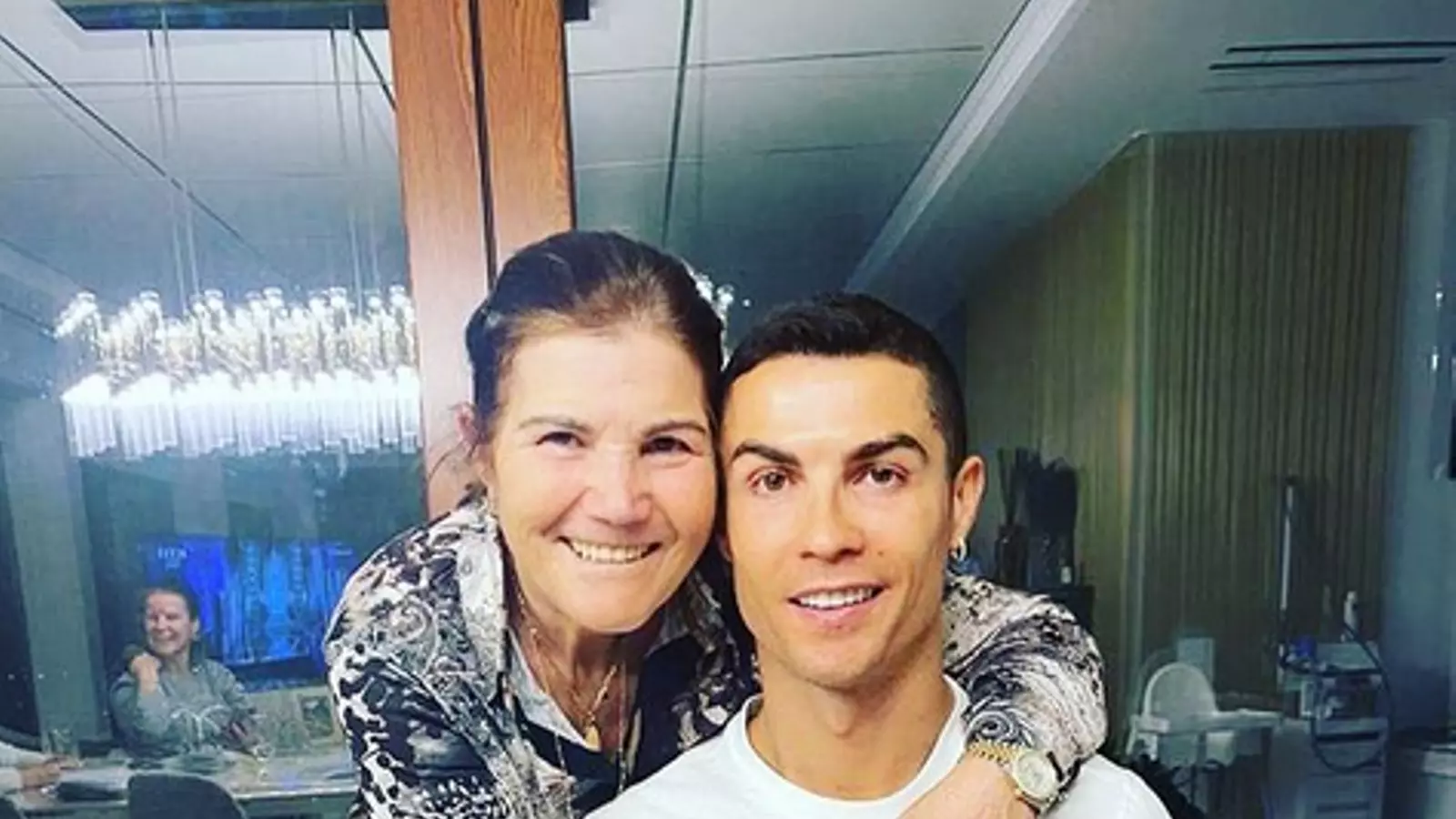 Cristiano Ronaldo i la seva mare, Dolores Aveiro