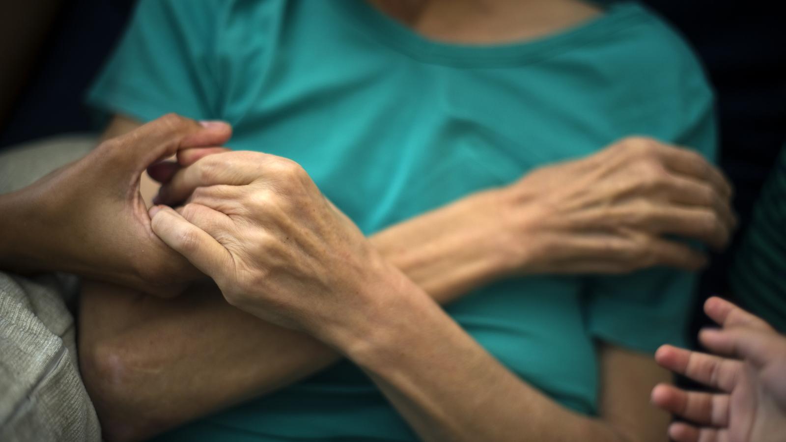 A woman with Alzheimer's in a stock image.