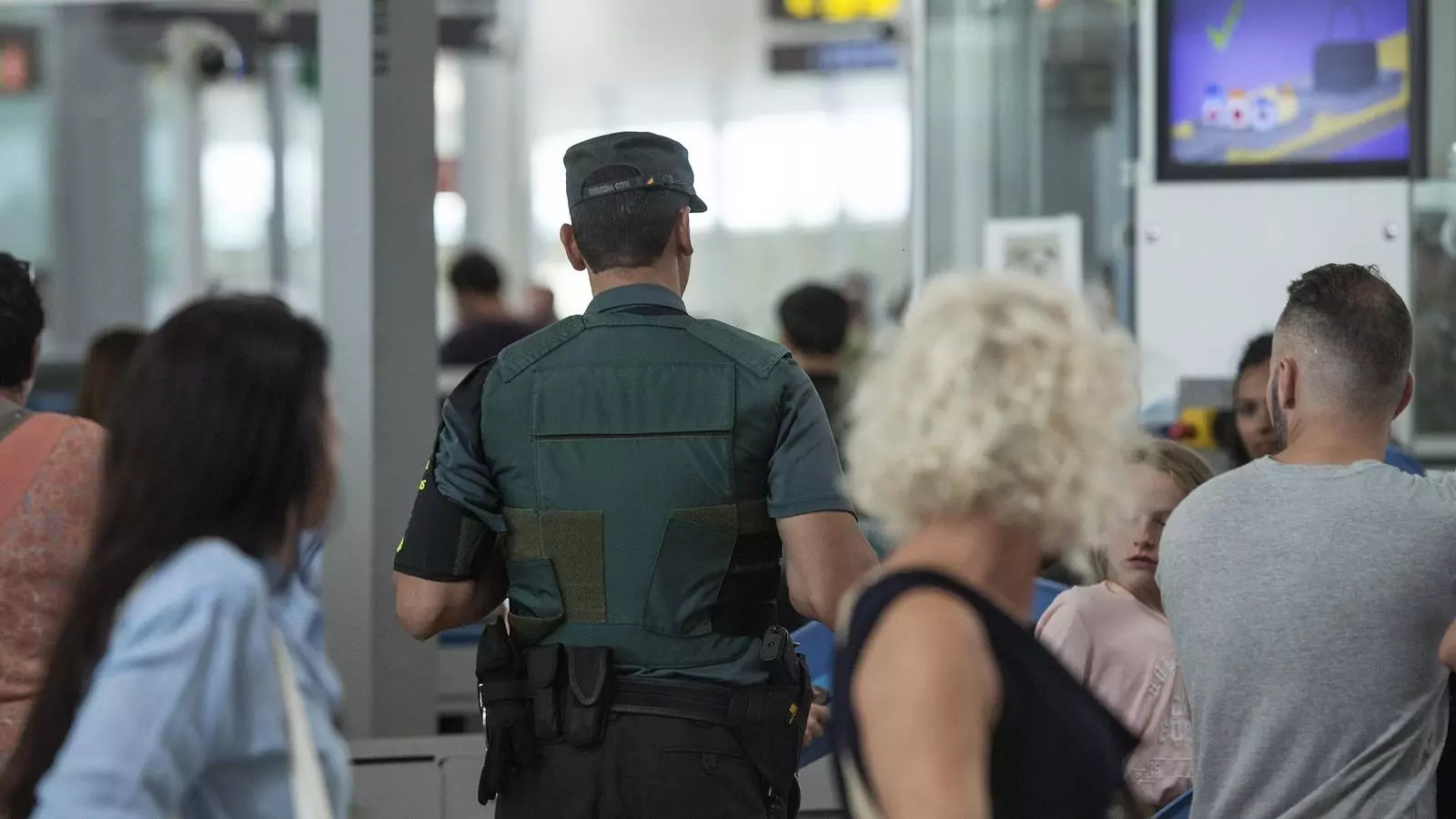 L'Estat mobilitza agents de la Guàrdia Civil de fora de Catalunya pel dispositiu del Prat