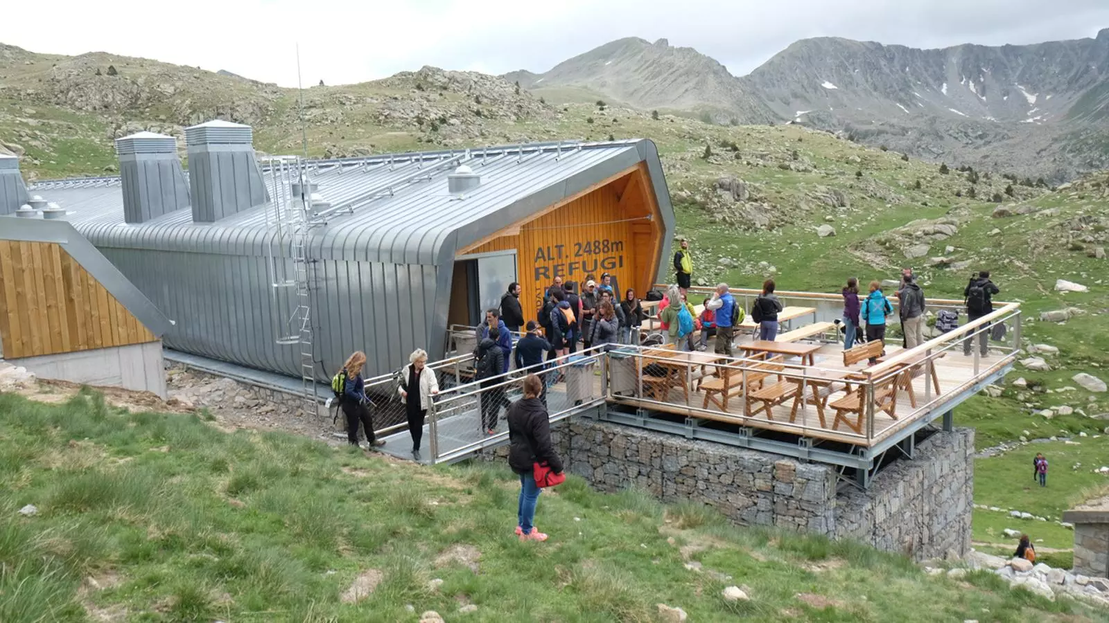 El refugi de l'Illa està situat a gairebé 2.500 metres d'alçada, a la parròquia d'Encamp. / M. T. (ANA)