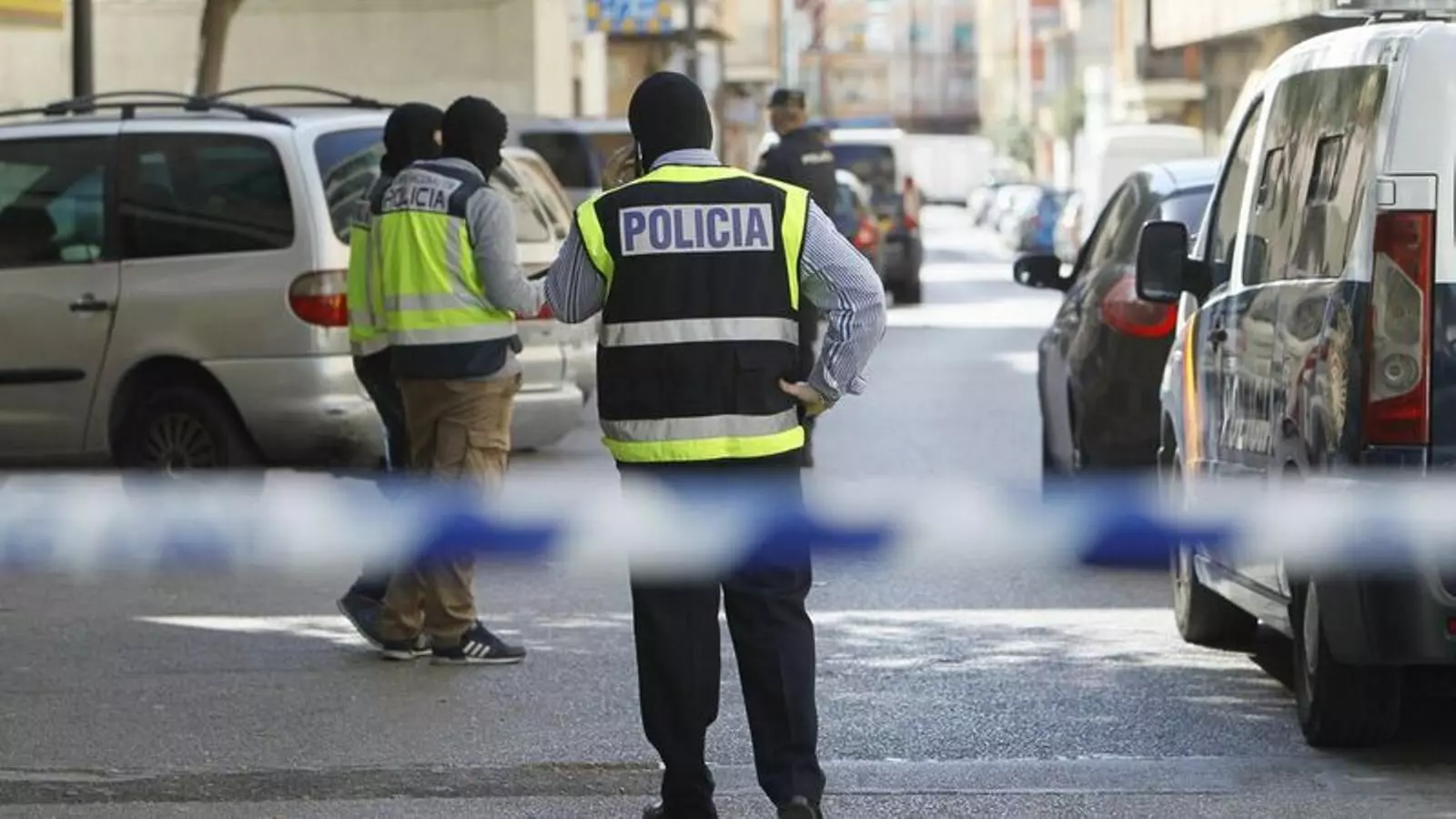 Agents de la Policia Nacional en una operació.