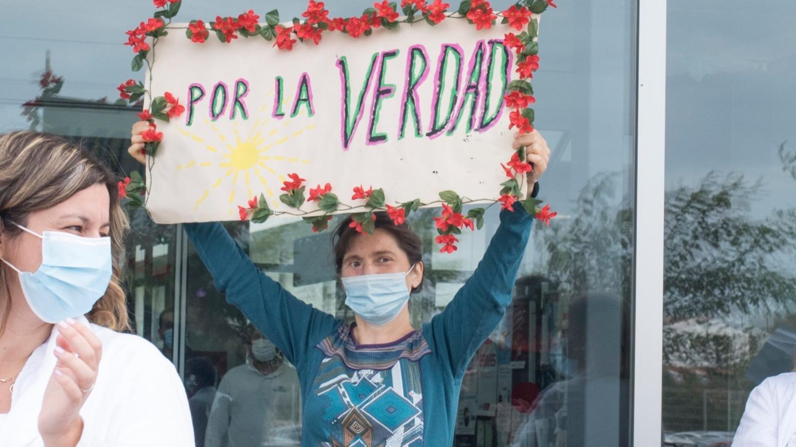 Dr. Popel at a protest rally in Menorca.