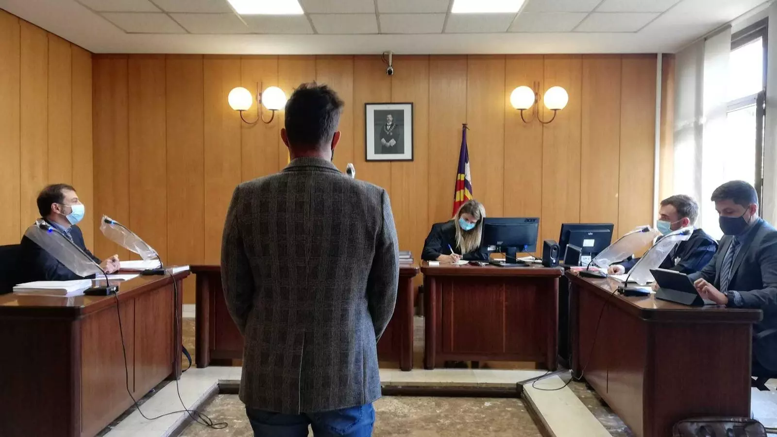 Jutgen el fill de Cursach per fer-se passar suposadament per un testimoni i acusar Penalva i Subirán de pressions