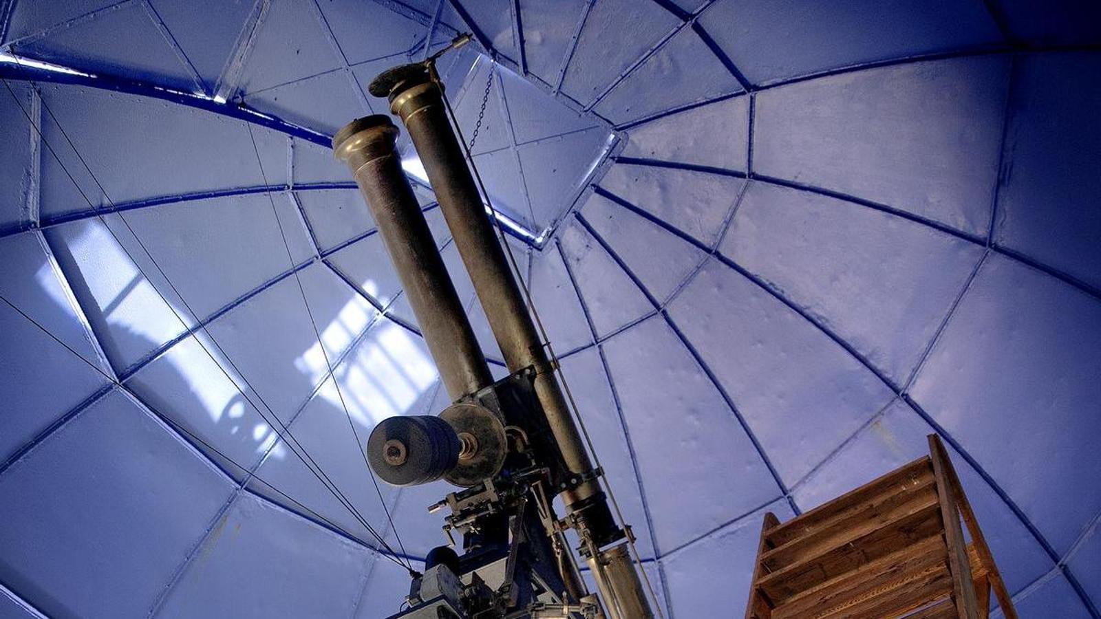 The round room with the telescope.