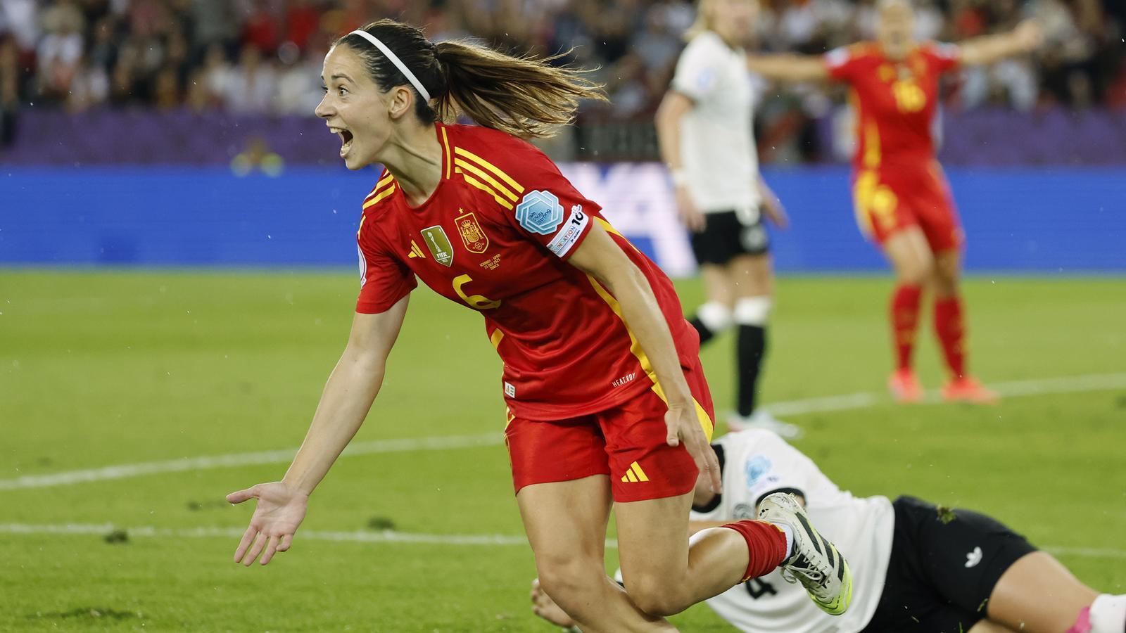 Aitana Bonmatí celebrating the winning goal for the Spanish national team