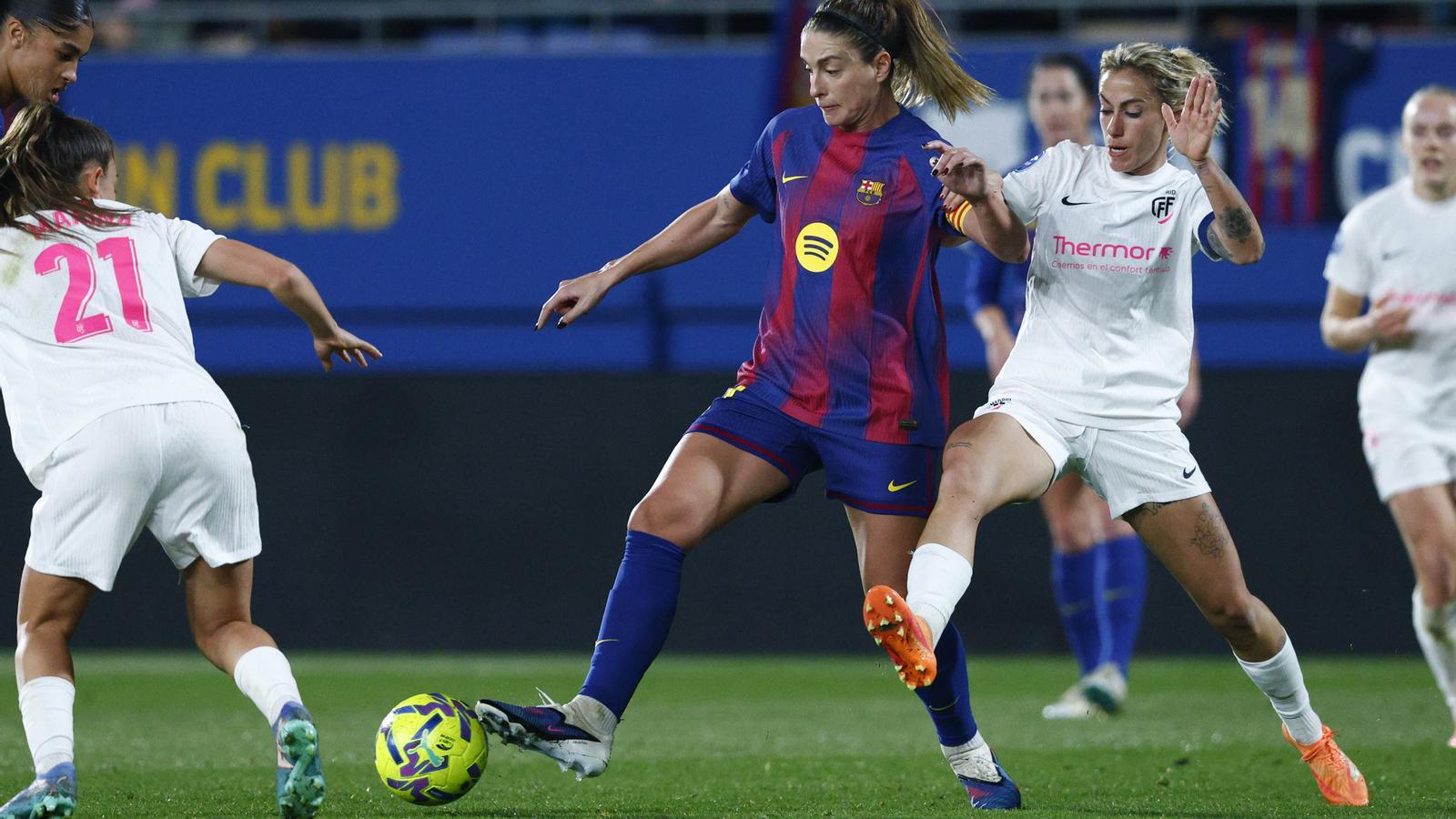 Ein Bild eines Spiels zwischen dem FC Barcelona und Madrid.