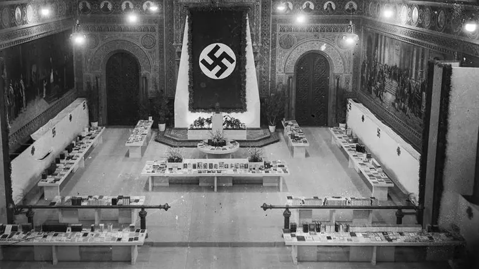 Paranimf de la Universitat de Barcelona, seu de l’Exposició del Llibre Alemany
