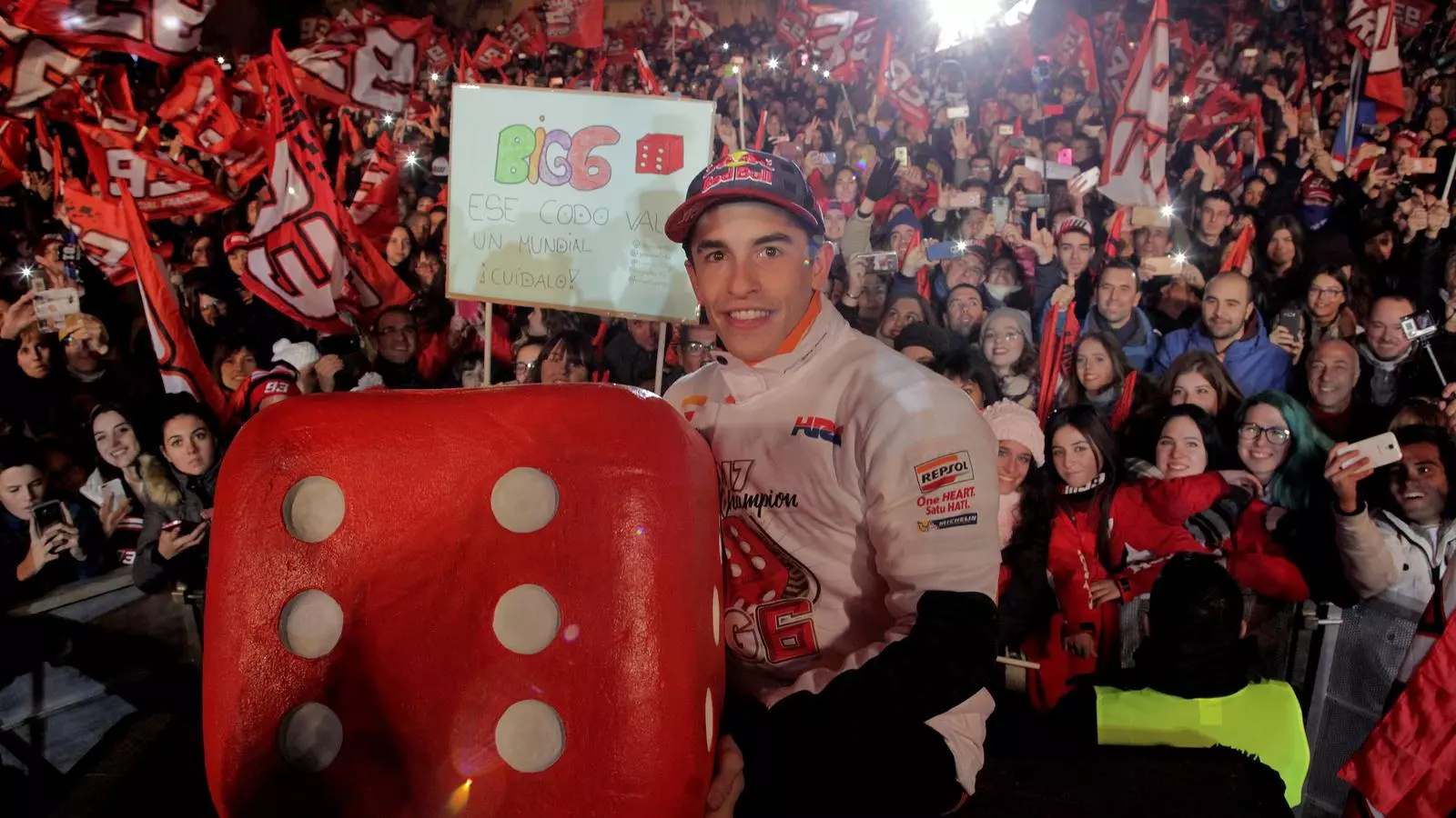 Marc Márquez, celebrant el seu sisè títol a Cervera