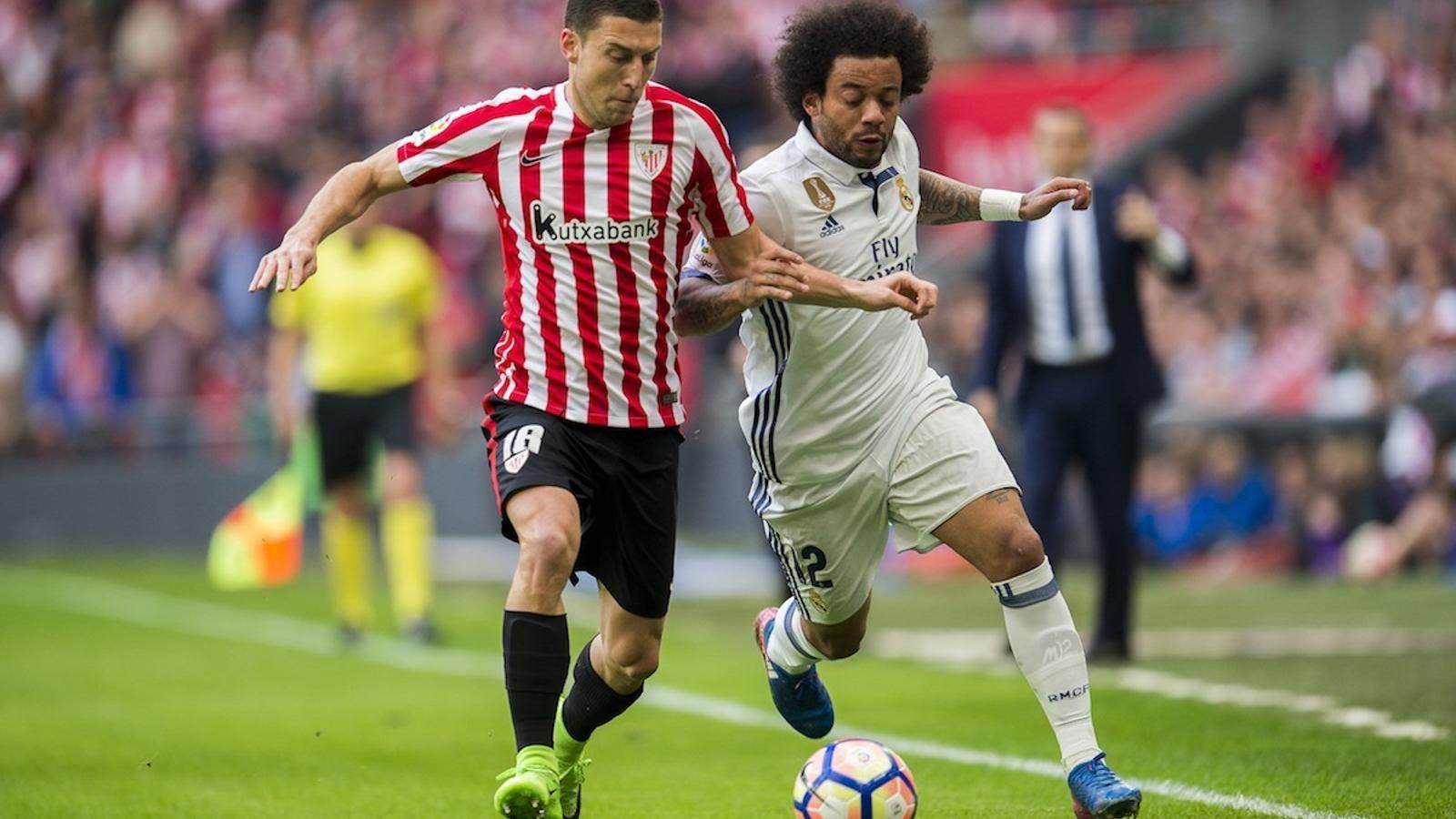 De Marcos i Marcelo, durant l'Athletic Club - Reial Madrid a San Mamés