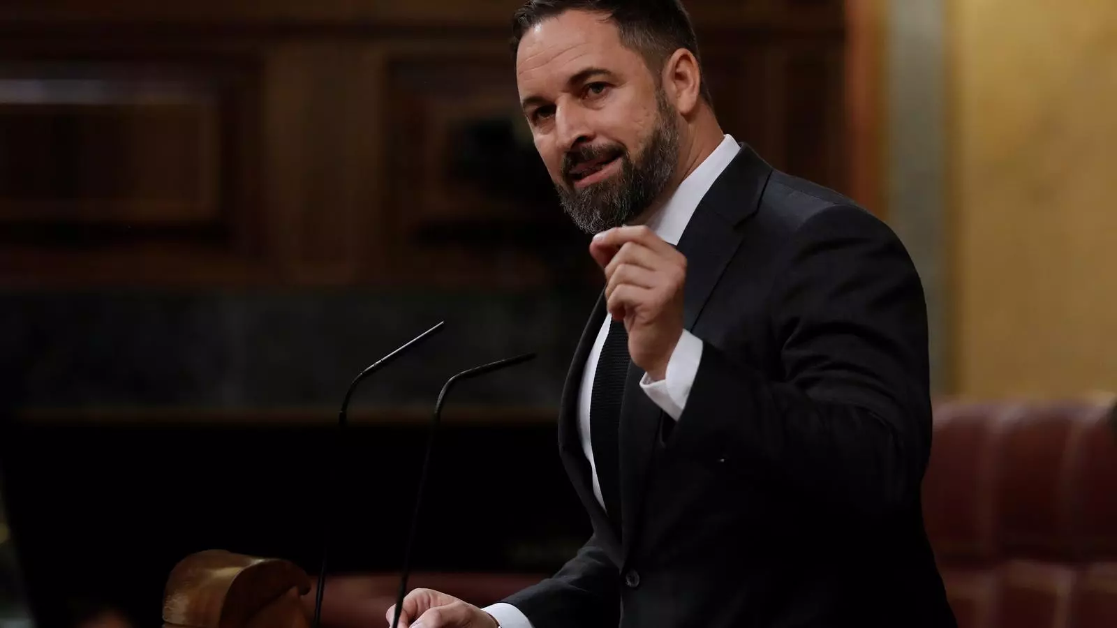 El líder de Vox, Santiago Abascal, durant el debat de pròrroga de l'estat d'alarma al Congrés.