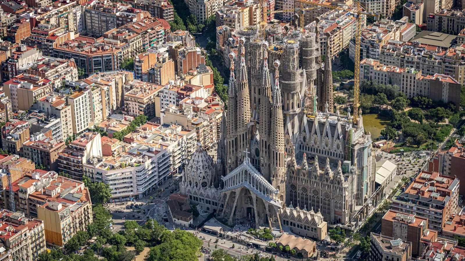 Imatge aèria del temple de la Sagrada Família / CCAM