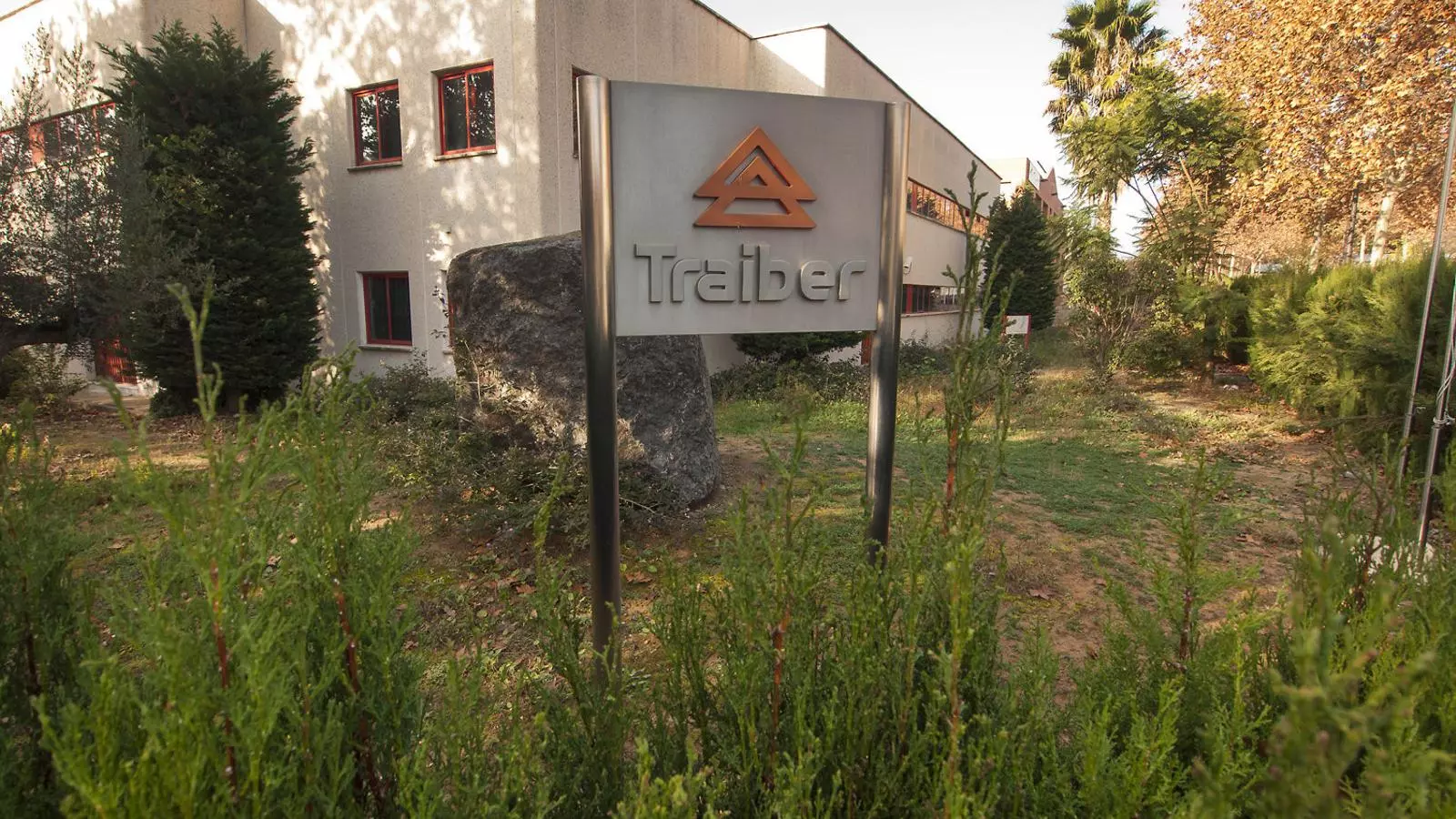 Façana de la seu de Traiber de Reus, l’empresa que feia les pròtesis sota sospita.