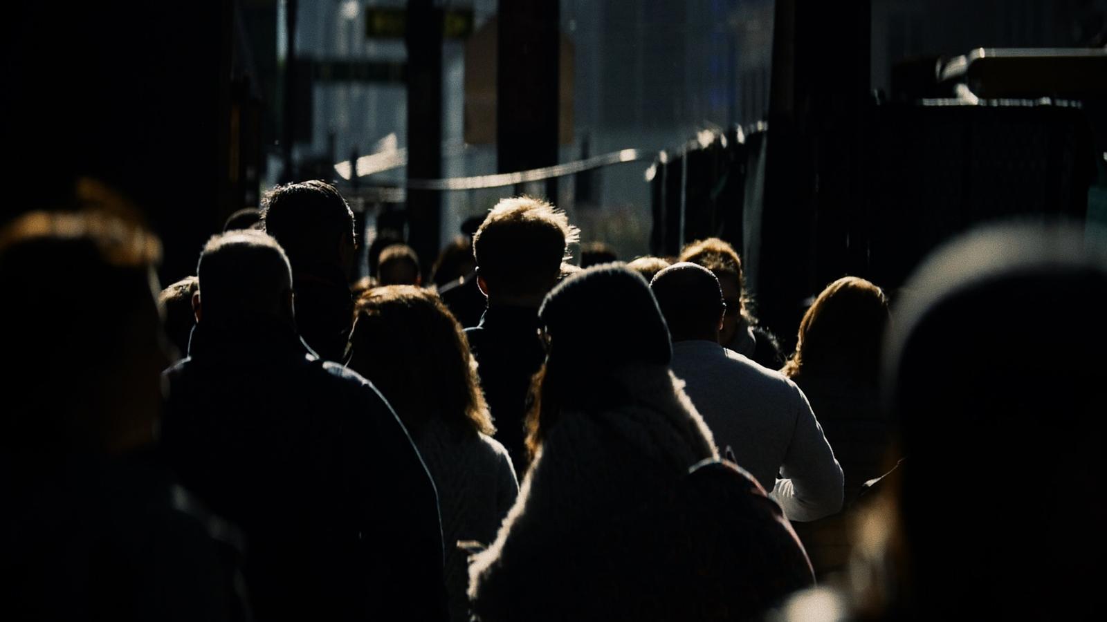 La simpatia és esgotadora en general, tant la pròpia com la dels altres.