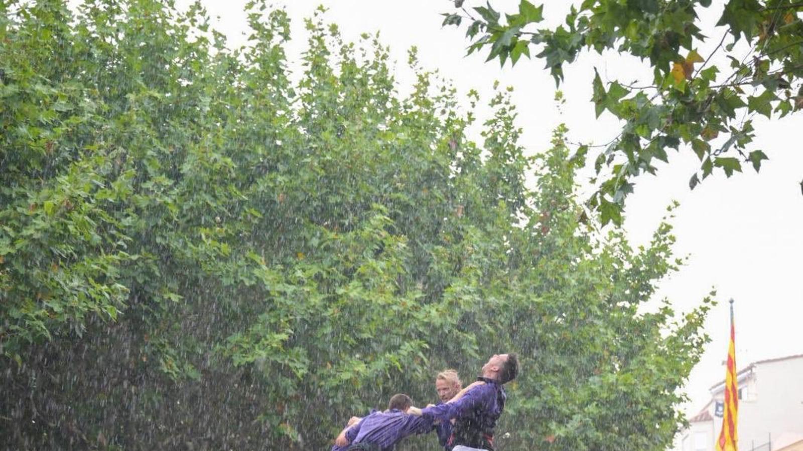 The Giants unloaded the first 4d9f of the season in the rain