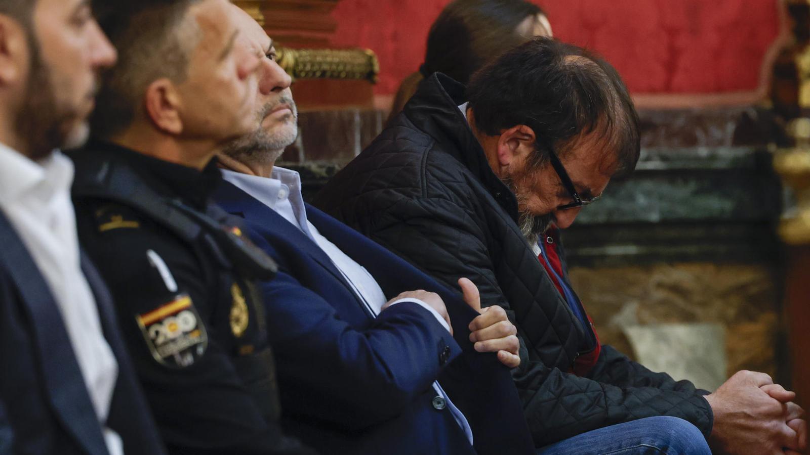 José Luis Ábalos i Koldo García seuen al banc dels acusats el primer dia del judici