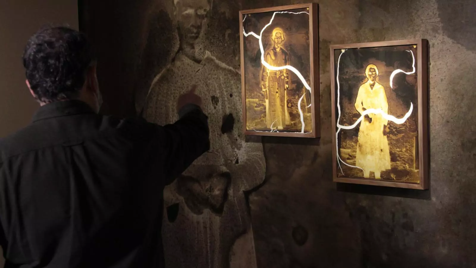 L'artista Joan Fontcuberta durant la inauguració de l'exposició 'Kintsugi'.