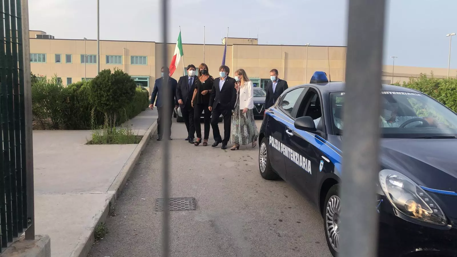 Puigdemont saliente de la prisión
