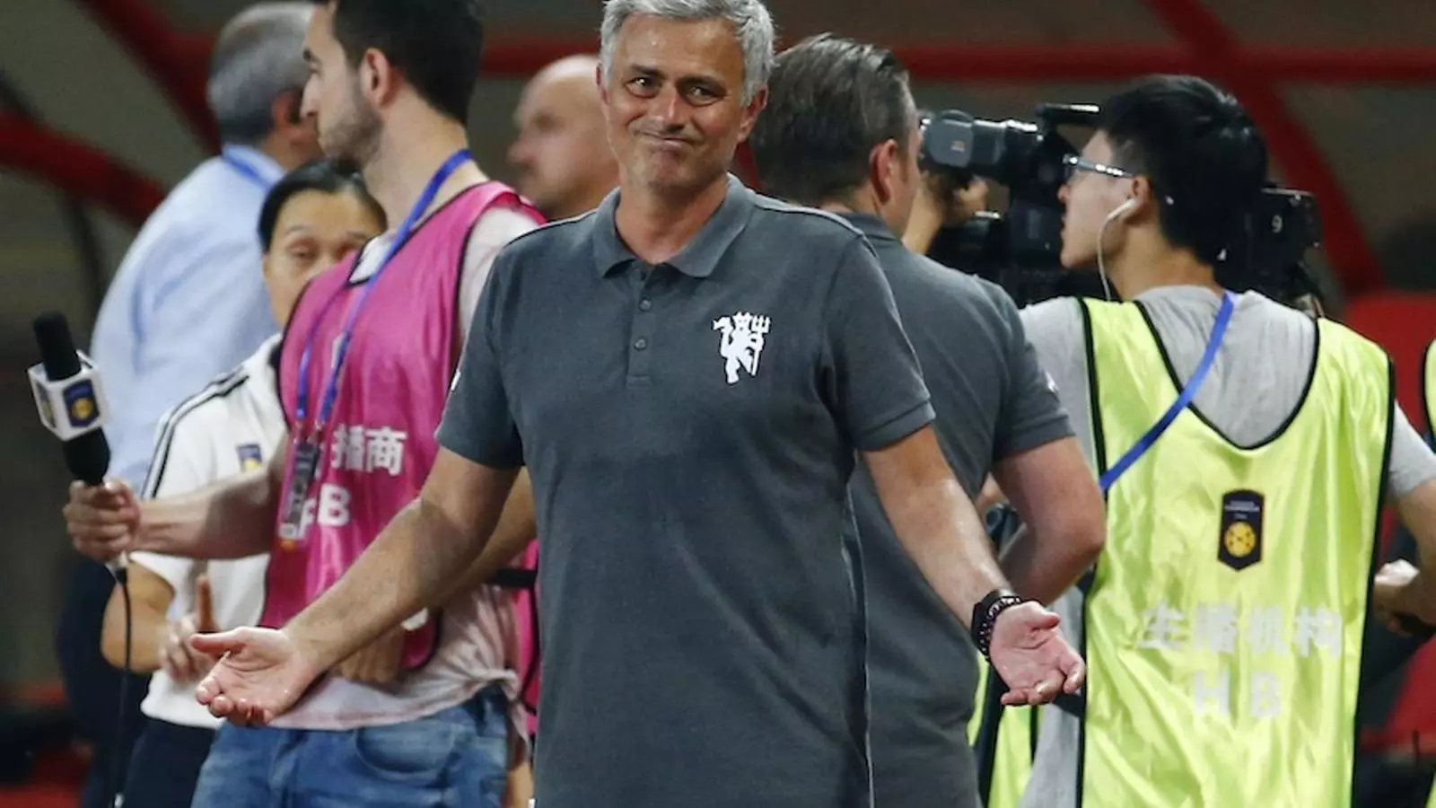 Mourinho s'estrena amb golejada en contra (1-4)