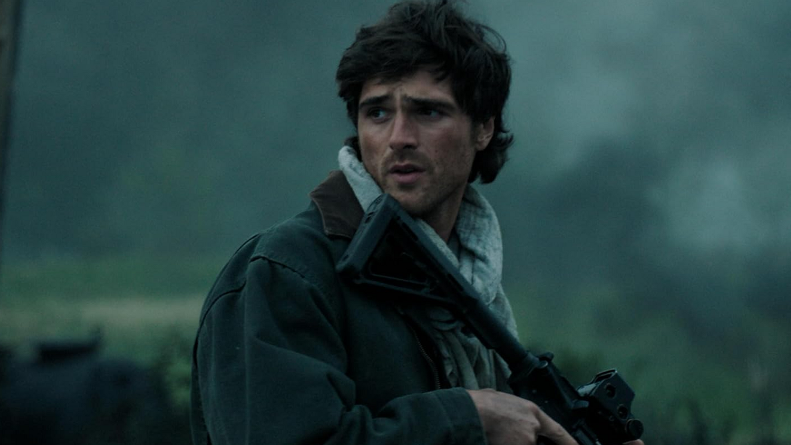 El actor Jacob Elordi en una imagen de la película 'La constelación del perro'.