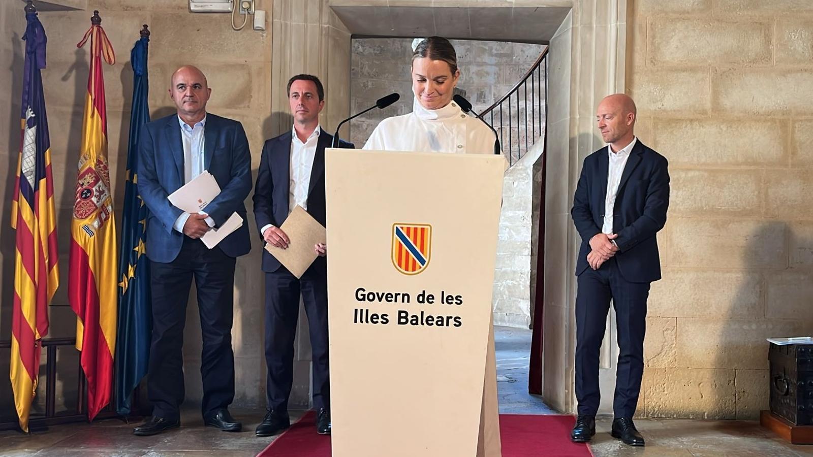 Comparecencia de Marga Prohens tras la reunión con los presidentes de los consejos insulares.