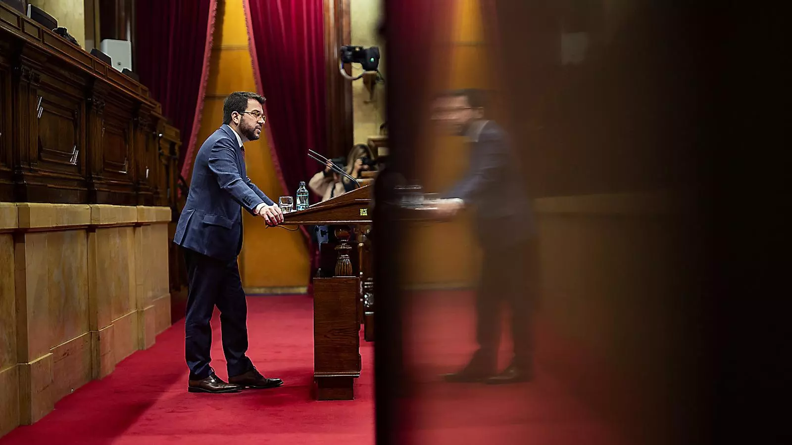 El vicepresidente del Gobierno , Pere Aragonès, dirigiéndose al pleno.