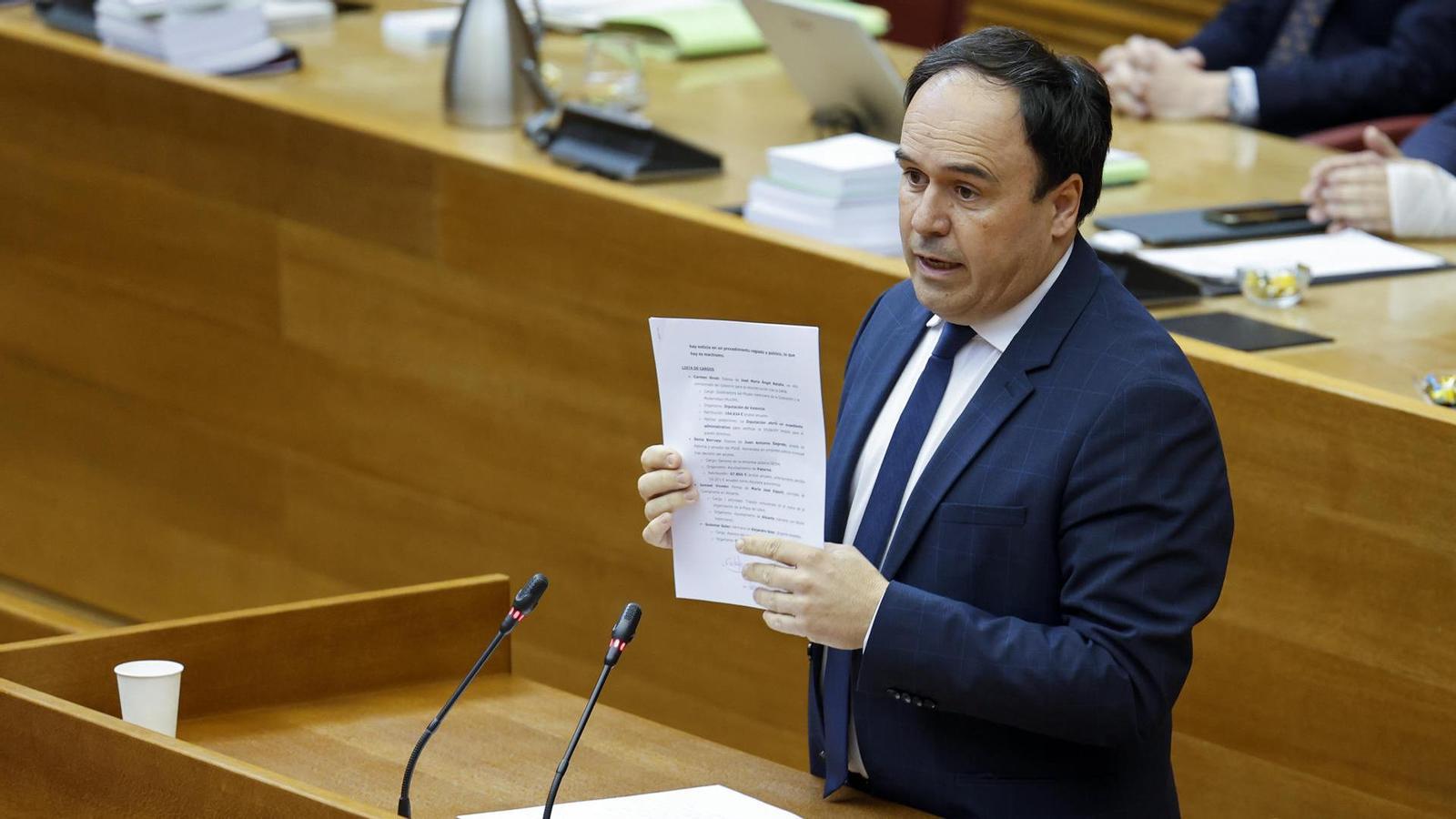El cap del Consell, Juanfran Pérez Llorca, aquest dijous al Parlament valencià.