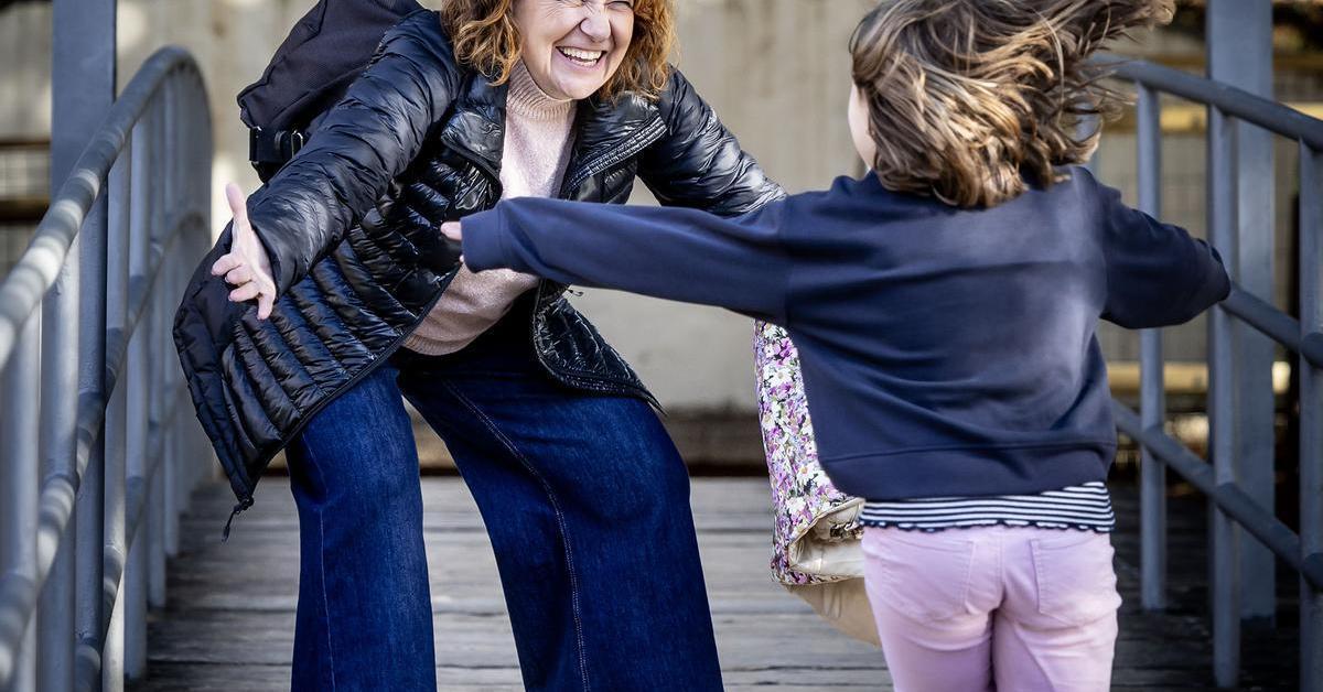 Empowering Maternity Solo: Thriving as a Content Writer, Not a Virtual Assistant