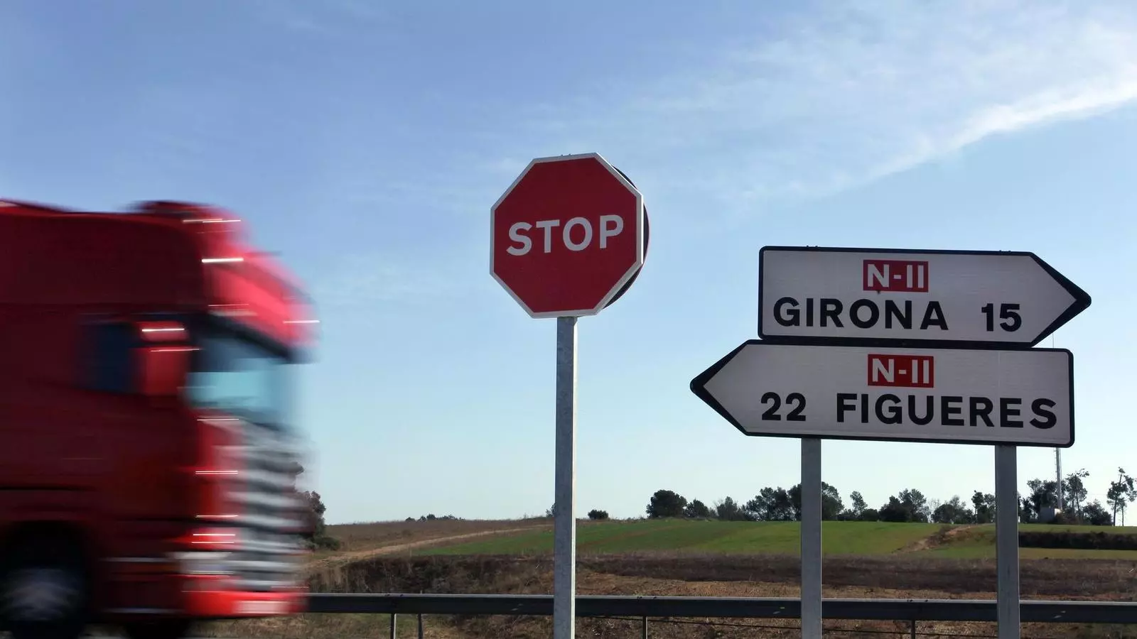 El veto als camions a la N-II expulsarà cada dia 2.850 vehicles pesants cap a l'AP-7
