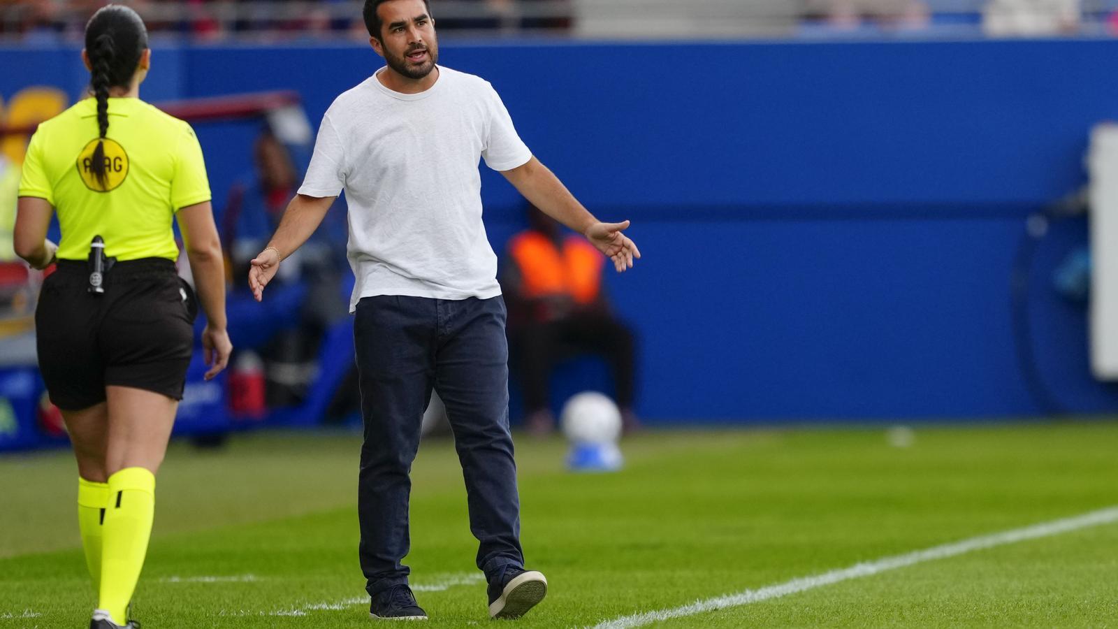 Pere Romeu during the match between Barça and Atlético de Madrid at the Johan Cruyff stadium