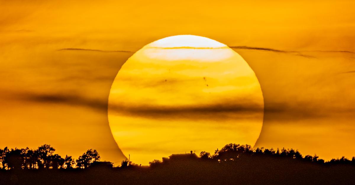 #LaMéteo | Els ruixats aniran a més al nord del país, i diumenge es tornaran a rondar els 30 ºC