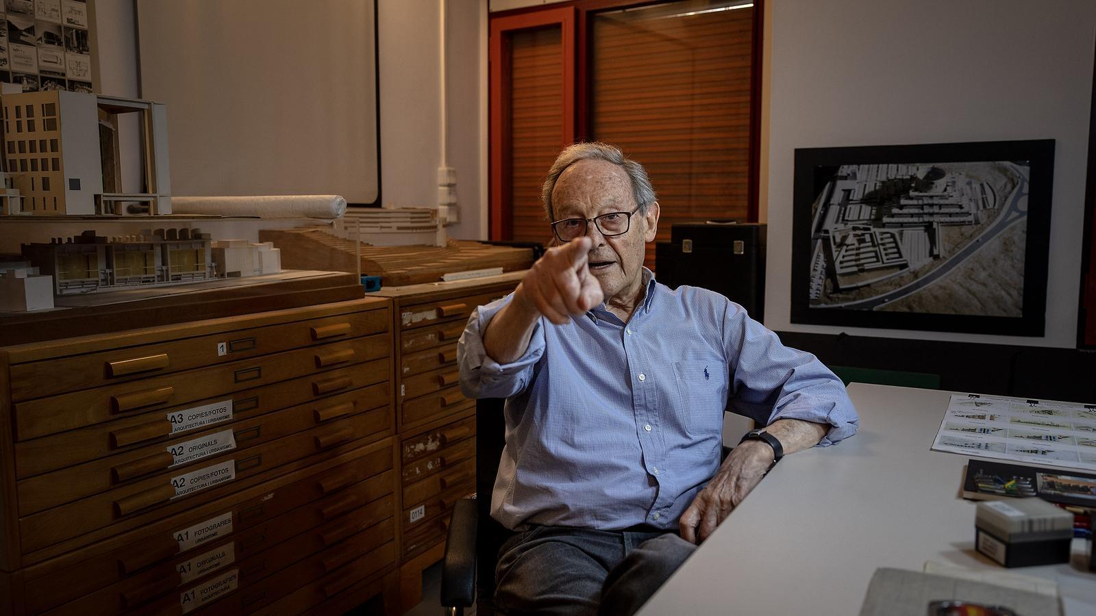 Architect Emili Donato in his studio