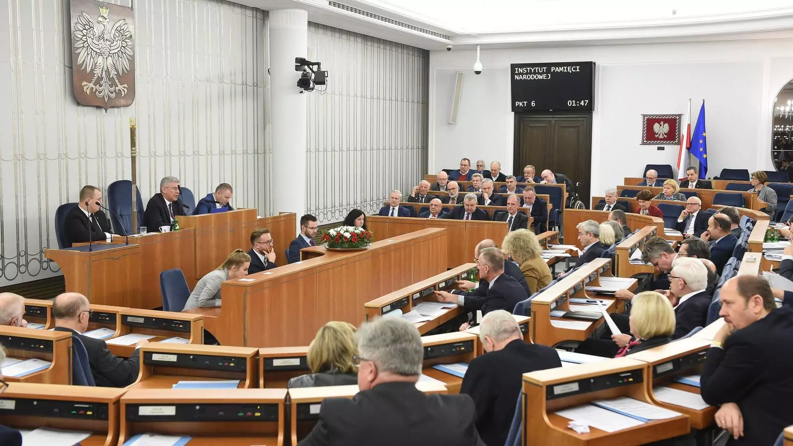 El senat polonès debat la llei sobre l'Institut Nacional de Memòria.