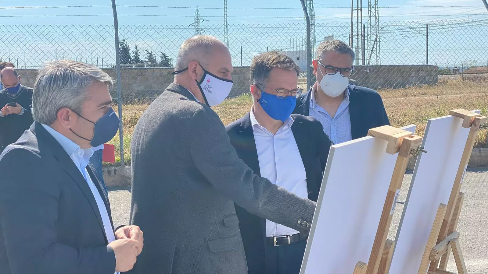Autoritats que han assistit a la presentació del projecte.