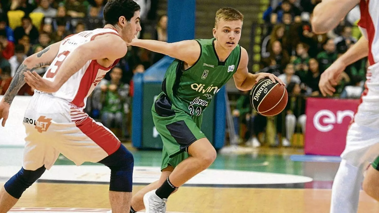 Arturs Zagars, de 17 anys, en acció la setmana passada.