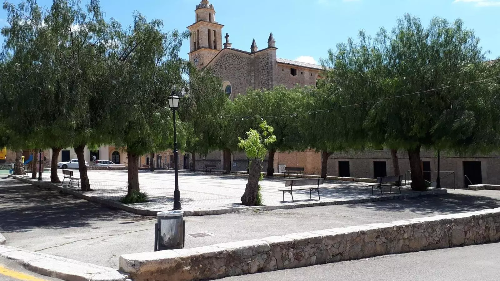 Plaça Major Caimari actual