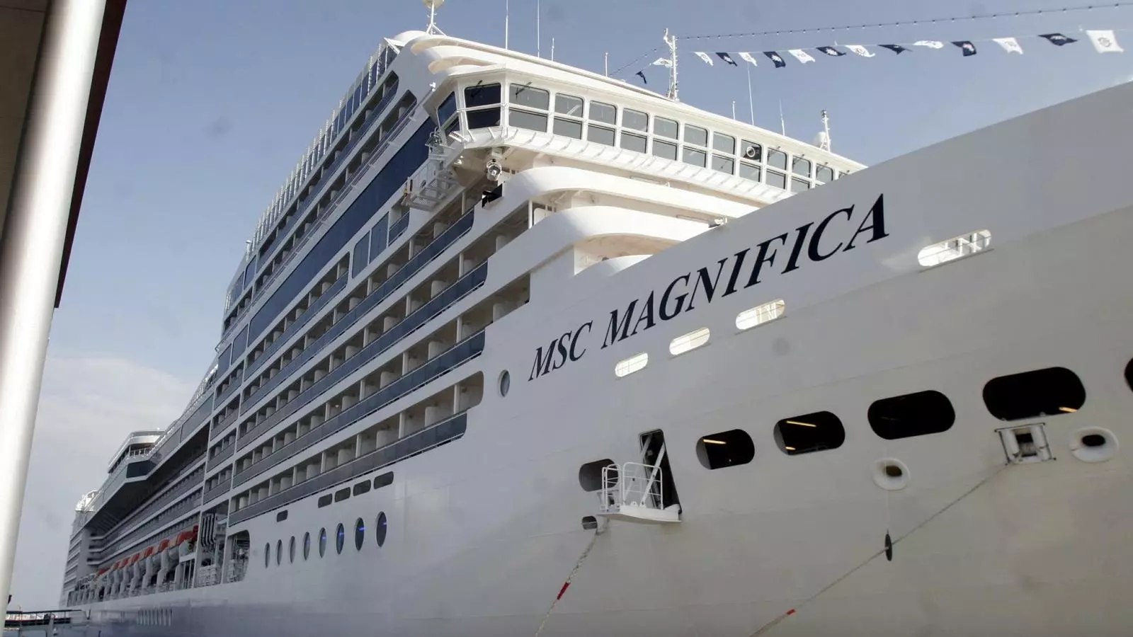 El MSC Magnífica, en el port de Palma.