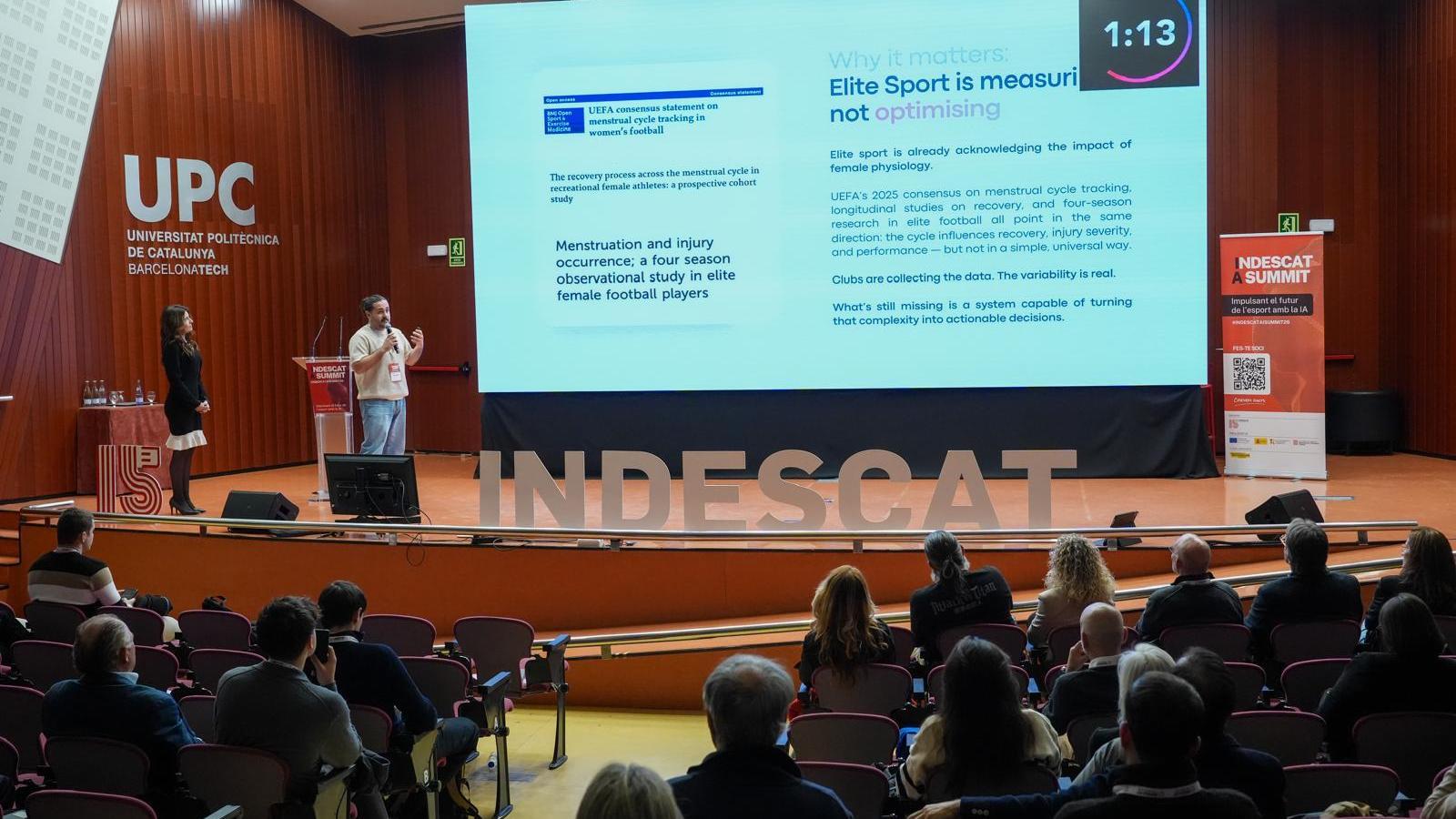 Ángel Miguel, durante su ponencia en el Indescat IA Summit.