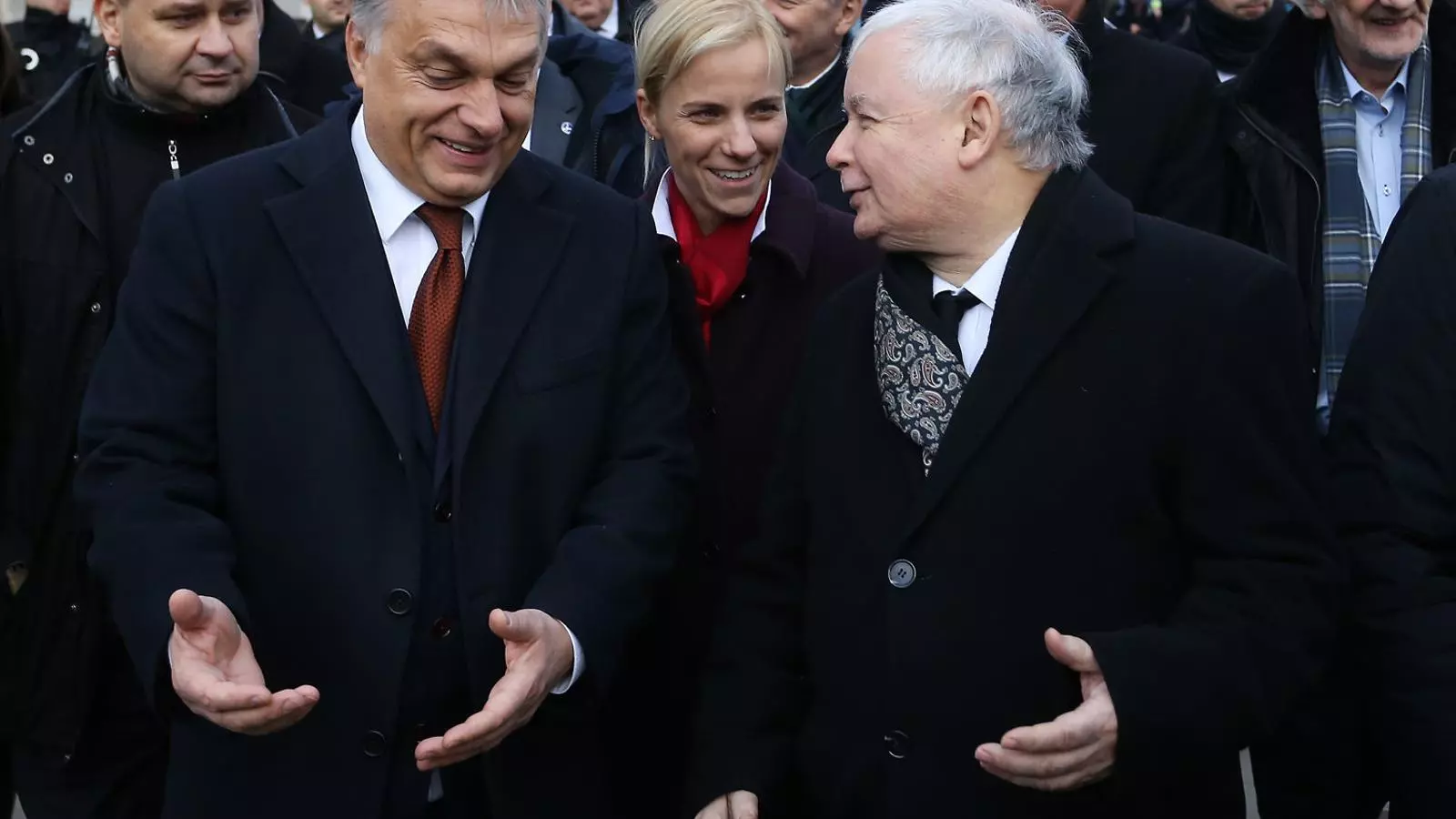 El primer ministre d’Hongria, Viktor Orbán, amb el líder del partit governamental polonès, Jaroslaw Kaczynski.