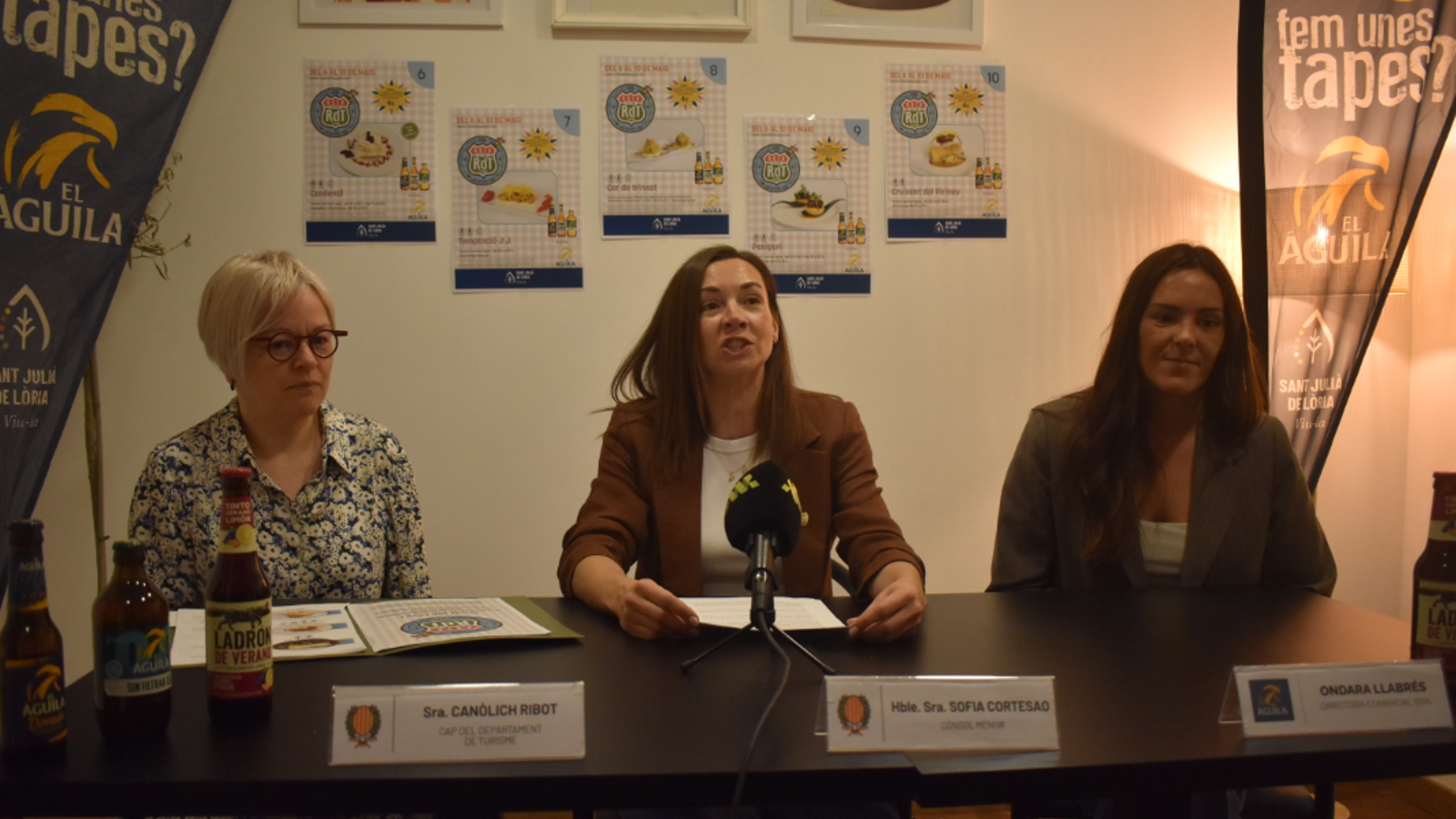 La cap de departament de Turisme de Sant Julià de Lòria, Canòlich Ribot; la cònsol menor, Sofia Cortesao, i la directora comercial de IDPA, Ondara Llabrés.