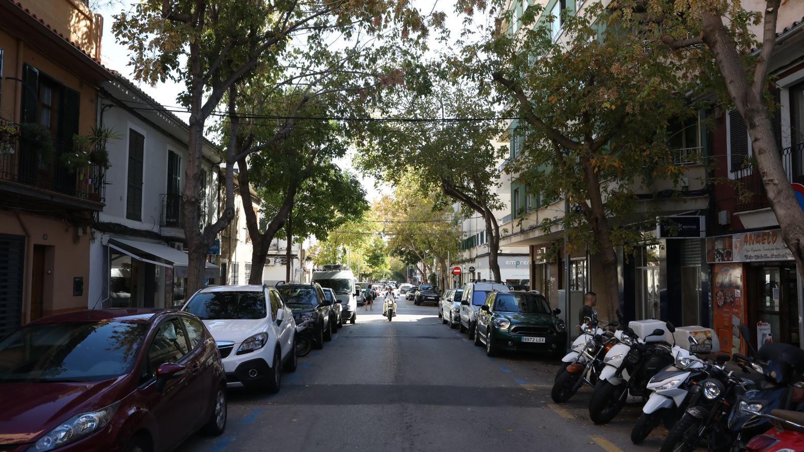 Al carrer d'Antich només podran circular vehicles de residents.